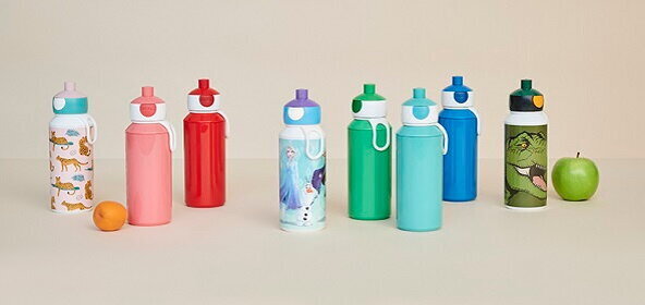 Drinkfles en beker met naam
