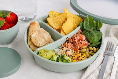 Pok&eacute; bowl met zalm