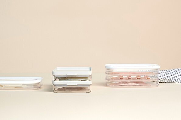 Cold meat storage containers
