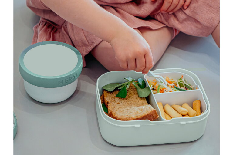 lifestyle_images-10744_lunchbox_sphere_lunchtime