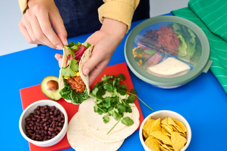 lifestyle_images-1062430_mood01_glassbentotray_