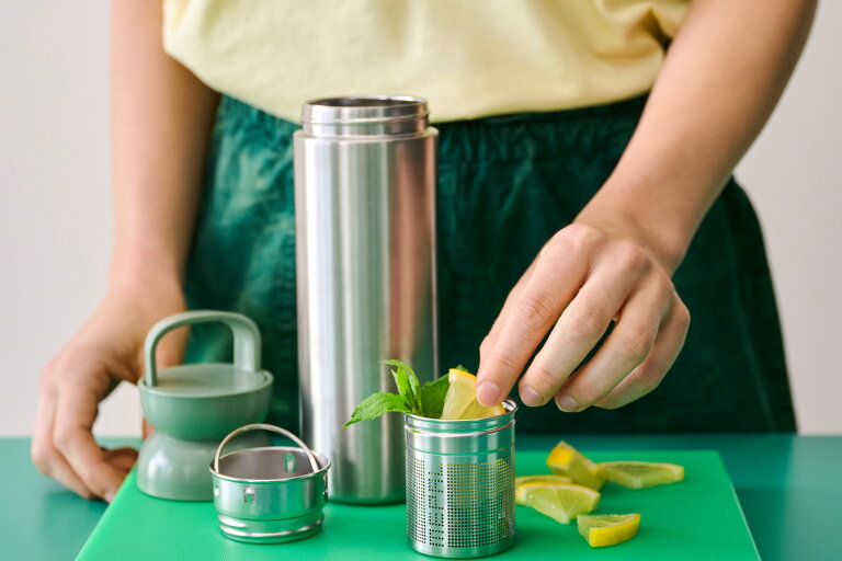 lifestyle_images-1041830_mood01_insulatedteamug