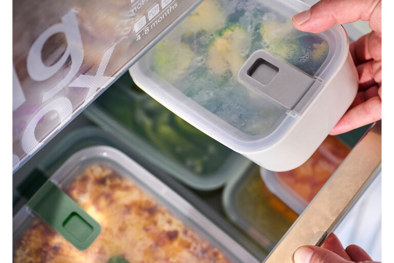 usp_images_others-106_easyclip_foodstoragefreezer_usp03