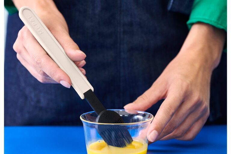 usp_images_others-1023300_usp01_pastrybrush_