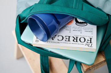 usp_images#1041750_usp02_travelmug_leakproof