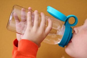 usp_images#1074850_usp02_drinkingbottlewithflipcap