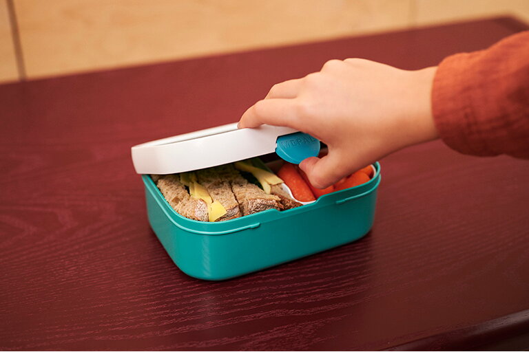 lunchset-campus-schoolbeker-en-lunchbox-little-farm